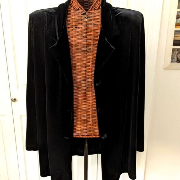 Vintage 1990's Deep Black Velour 3 Button Jacket - Picture 10 of 10